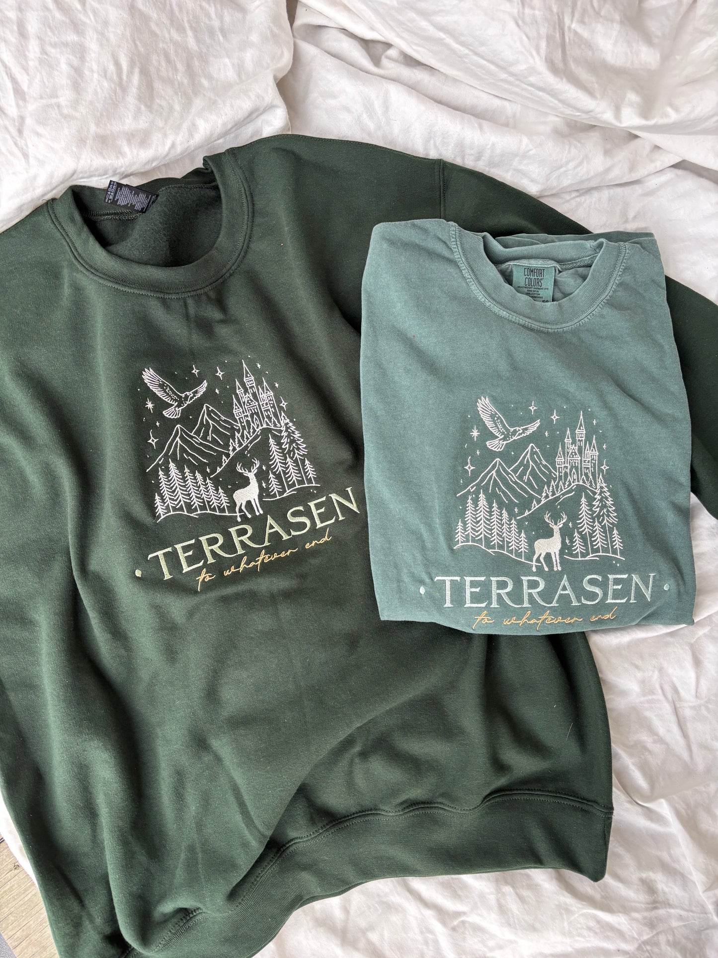 'Terrasen' - Multiple Embroidered Options (Licensed Throne of Glass Collection)