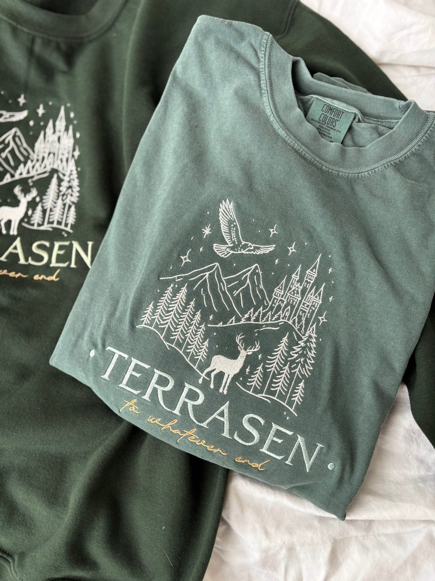 'Terrasen' - Multiple Embroidered Options (Licensed Throne of Glass Collection)