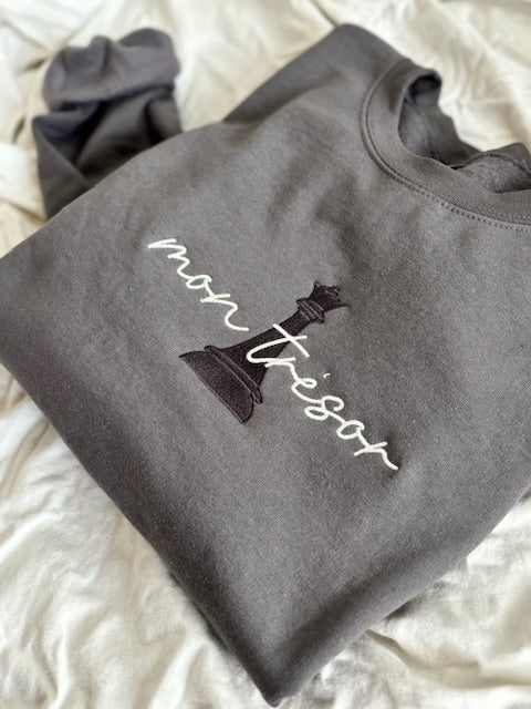 'Mon Tresor' Embroidered Sweatshirt (Kate Stewart's LICENSED Ravenhood® Collection)