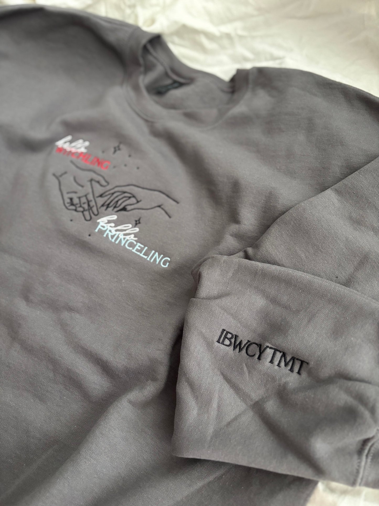 'Hello, Witchling. Hello, Princeling.' - Multiple Embroidered Options (Licensed Throne of Glass Collection)