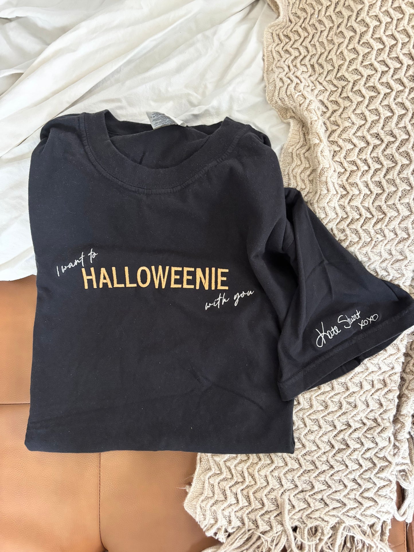 Halloweenie T-Shirt - Size Large (Extra)