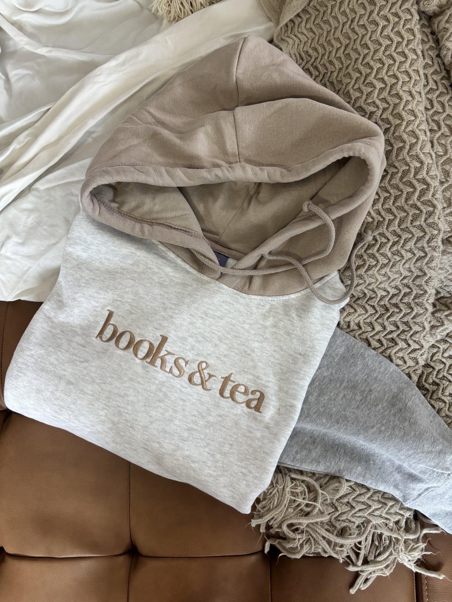 'books&tea' Hoodie - Size X-Large (Extra)