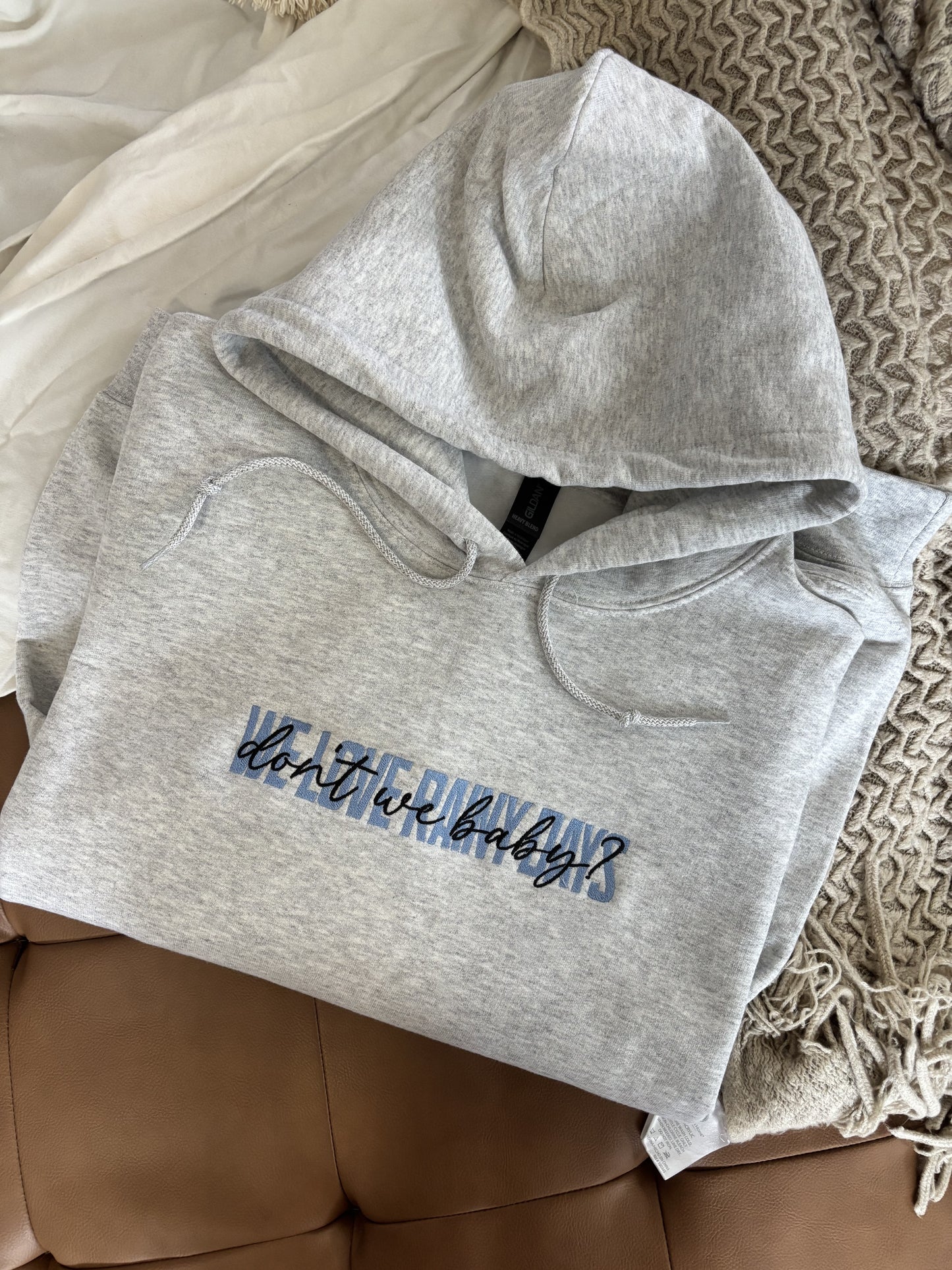 We Love Rainy Days Hoodie - Size Large (Extra)