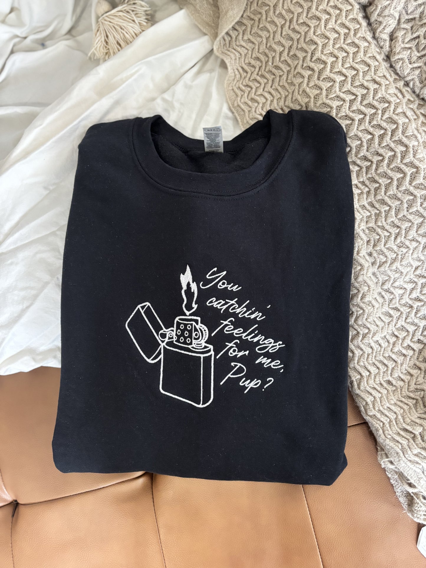 Catchin' Feelings Sweatshirt - Size 3XL (Extra)