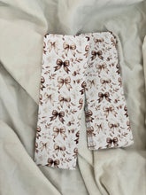 'Neutral Bow' Bookmark